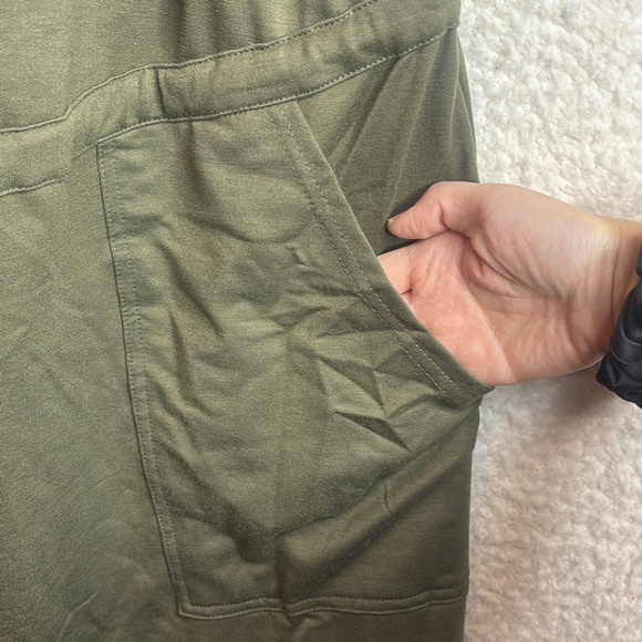 NWT BloomChic Womens Olive Green Drawstring Overall Romper Pockets PLUS SIZE 26 - Picture 7 of 14